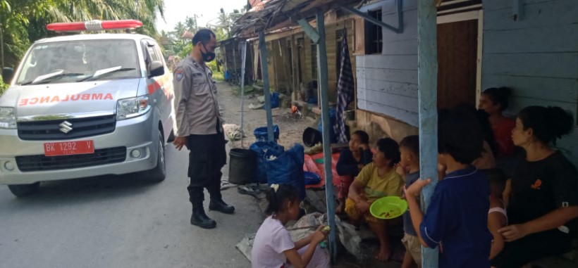  Ajak Masyarakat Vaksin, Personil Polres Asahan Keliling Desa Gunakan Ambulance dan Pengeras Suara