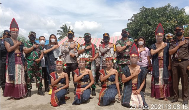  Pangdam I/BB dan Kapolda Sumut Tinjau Vaksinasi Anak Usia 6-11 di Tano Batak