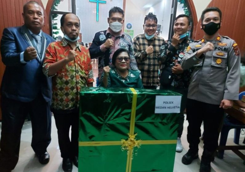 Sambut Natal, Polsek Helvetia Peduli Kasih Bantu Penyandang Disabilitas