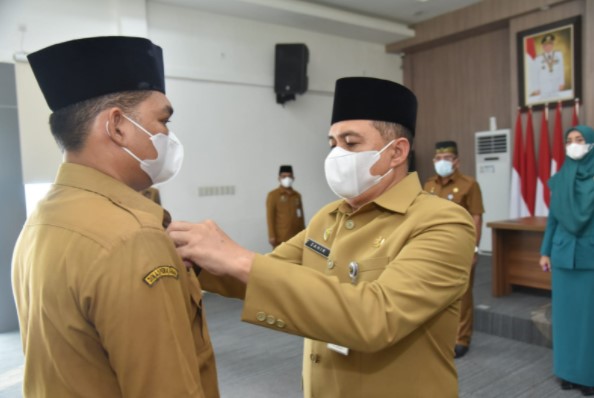  Lantik 185 Pejabat Pimpinan Tinggi Pratama, Bupati Batubara: Jalankan Tugas Sesuai Amanah dan Tanggung Jawab