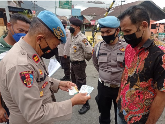  Usai Apel Pagi, Personel Polres Simalungun Dites Urine  Mendadak