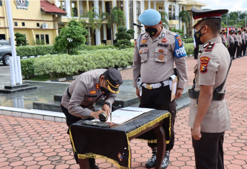  Kapolres Rokan Hilir Pimpin Upacara Sertijab Kapolsek Bagan Sinembah