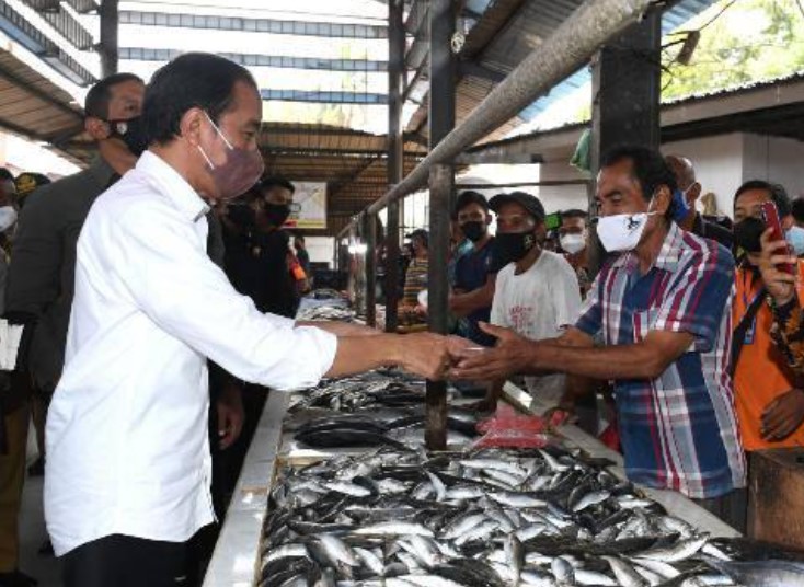  PKL dan Warung di Binjai Terima Bantuan Modal dari Presiden Jokowi