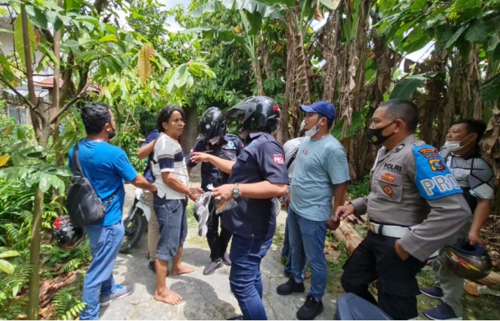  Gerebek Kampung Narkoba, Polisi Amankan 2 Pria dari Jalan  Durian