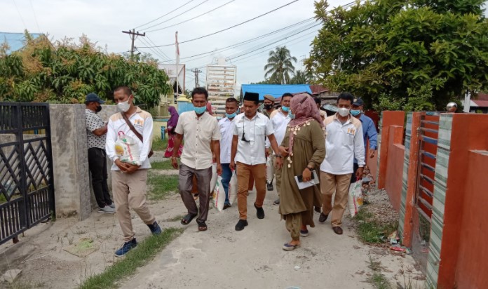  Luar Biasa Kepedulian Kadin Batubara, Rutin Berbagi Sembako Untuk Warga Kurang Mampu