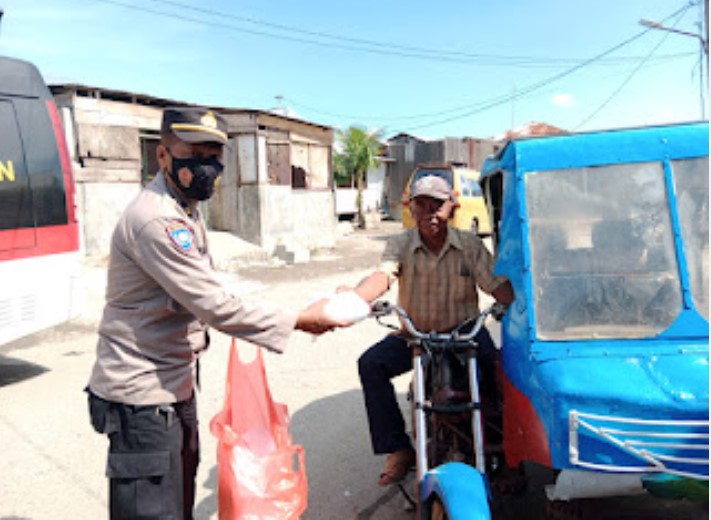 Jum’at Berkah, Polres Pelabuhan Belawan Rutin Gelar Bakti Sosial