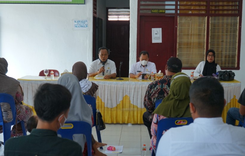  Pemerintah Kabupaten Asahan Salurkan Buku Tabungan Dana Pinjaman Bergulir