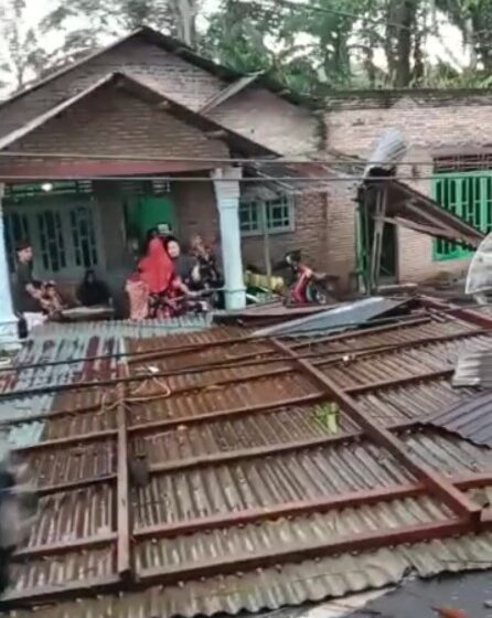 Puluhan Rumah Warga Desa Sampean Hancur Dihantam Angin Puting Beliung