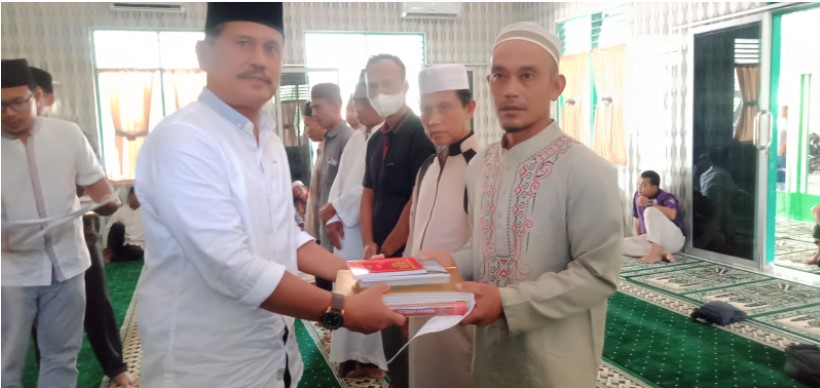 Safari Ramadhan Pemkab Labuhanbatu, Salurkan Bantuan Ke 6 Masjid di Kecamatan Pangkatan