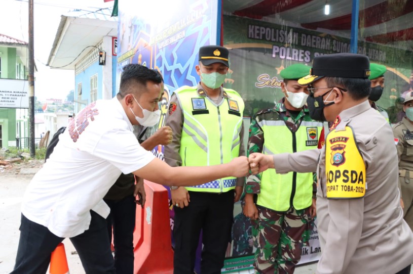 Kapolres Simalungun Dampingi Kakorsabhara Baharkam Polri dan Kapolda Sumut Cek Pos Yan Kota Parapat