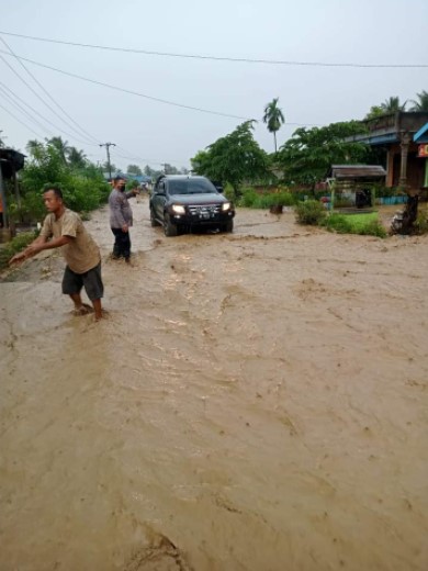  Sistem Drainase dan Tata Ruang Buruk, Jalan Nasional Tanjung Pamah Karo Langganan Banjir