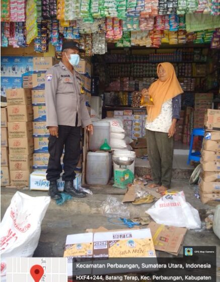  Bhabinkamtibmas Polres Sergai Monitoring Ketersedian Minyak Goreng di Sejumlah Pasar