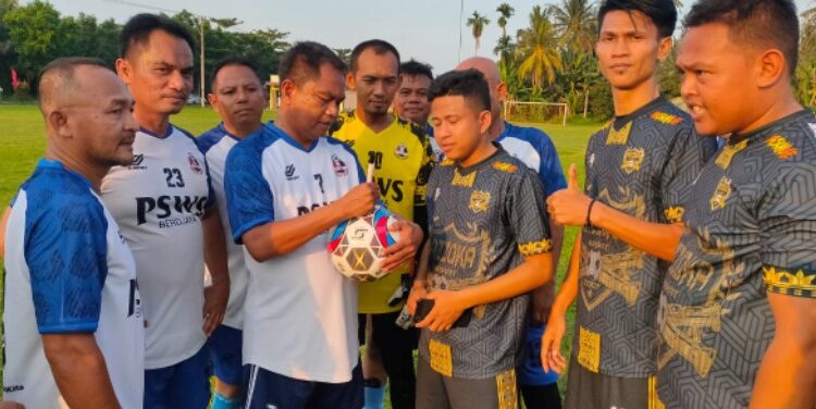 Laga PSWS VS Bazzoka Berlangsung di Pegajahan, Bupati Sergai Sumbang 2 Gol