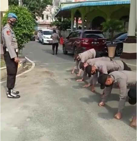  Terlambat Apel Pagi, 9 Personel Polrestabes Medan Disuruh Push-up