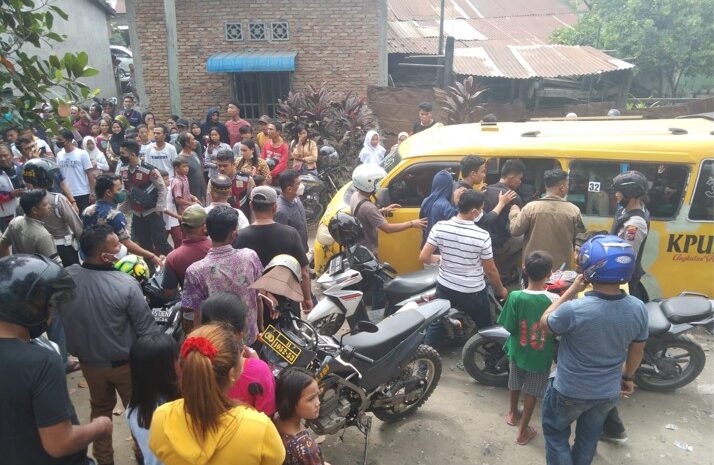  Heboh!! Pengerebekan Narkoba di Bantaran Sungai Deli Dikerumuni Warga