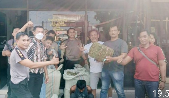  Kapolsek Tebing Tinggi Pimpin Penangkapan Kurir Ganja 50 Kg