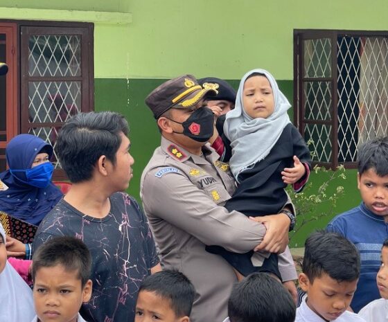  Wakapolrestabes Medan Anjangsana ke Panti Asuhan dan Jenguk Anggota Polri yang Sakit