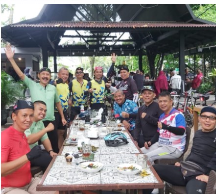 Tingkatkan Imun Tubuh, Pewarta dan ICC Gowes Bersama