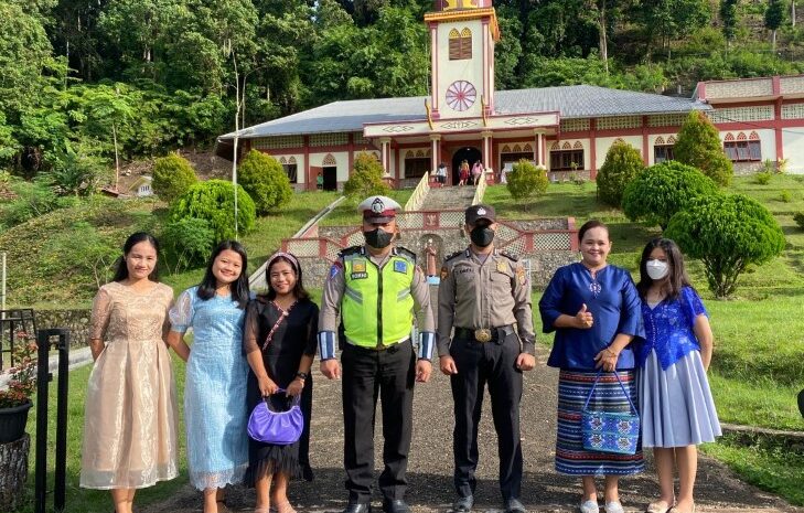 Polres Nias Pengamanan Kebaktian Ibadah Minggu