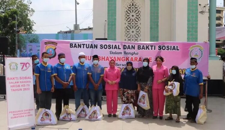  Polda Sumut Gelar Baksos Religi dan Bantuan Sosial Jelang HUT Bhayangkara Ke-76