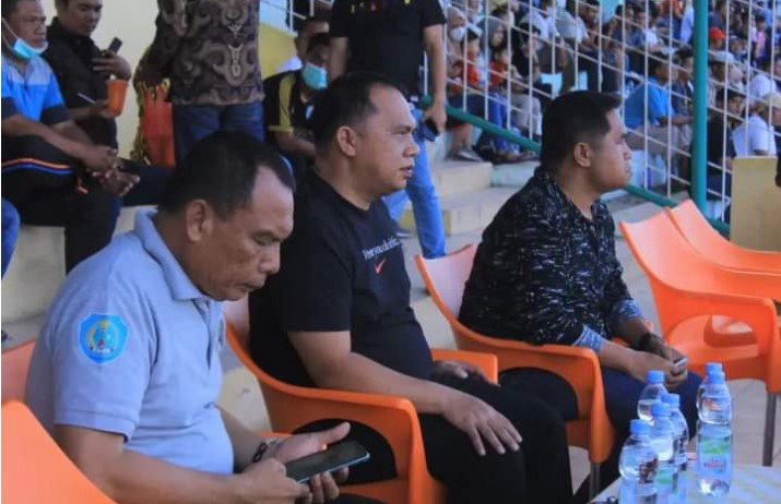 Bupati Labuhanbatu Hadir dan Berikan Semangat di Laga Sepak Bola Antar Desa dan Kelurahan