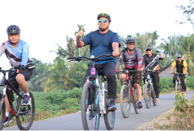  Kapolres Serdang Bedagai Bersama PJU Gowes Sekaligus Cek Kamtibmas