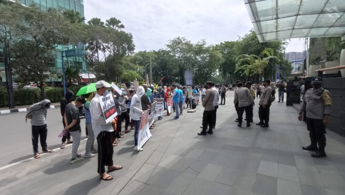  Polrestabes Medan Kawal Aksi Pawai Pengunjuk Rasa asal Afghanistan di Kantor UNHCR