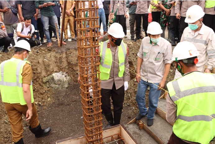  Kapolda Letakkan Batu Pertama Pembangunan Batalyon C Brimobda Sulteng di Morowali