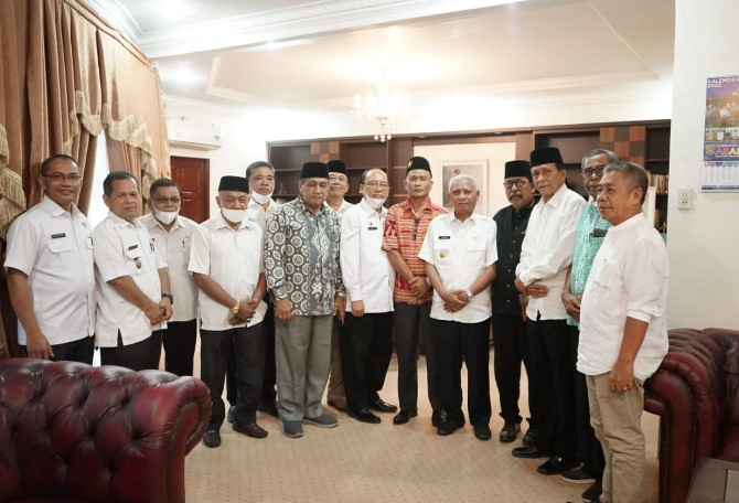  Bupati Asahan Terima Audiensi Purnabakti PNS