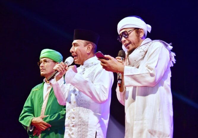  Terkesan dengan Gebyar Muharram Syiar dan Syair 2022, Edy Rahmayadi Sampai Duet Dengan Iwan Syahman