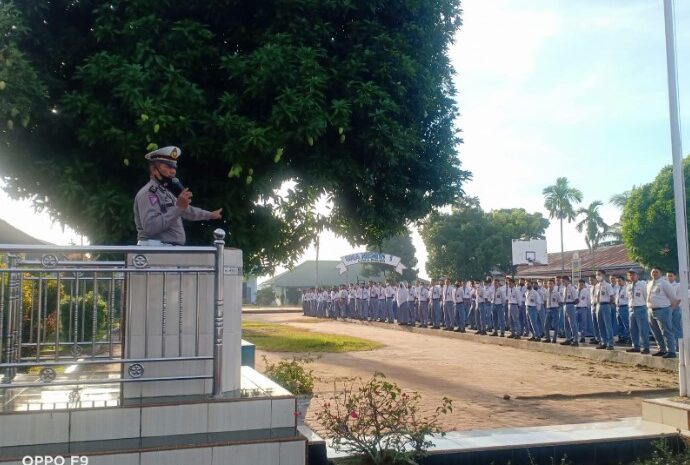 Satlantas Polres Batubara Kunjungi SMAN 1 Lima Puluh, Imbau Pelajar Jangan Modifikasi Kenderaan