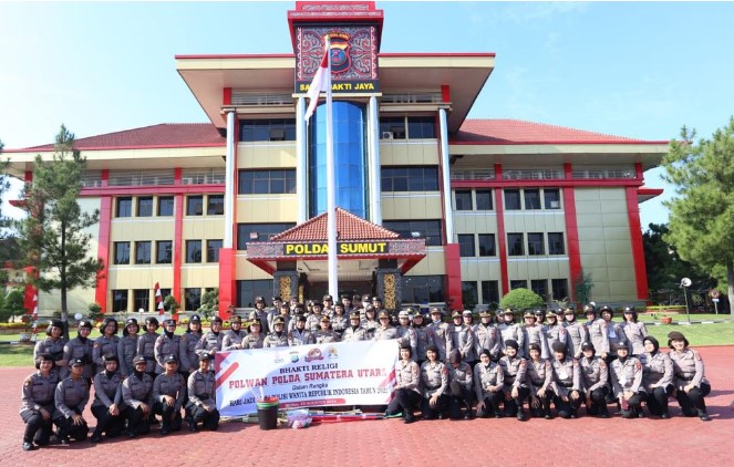 Peringati HUT Polwan RI Ke 74, Polda Sumut Gelar Bakti Religi ke Rumah Ibadah