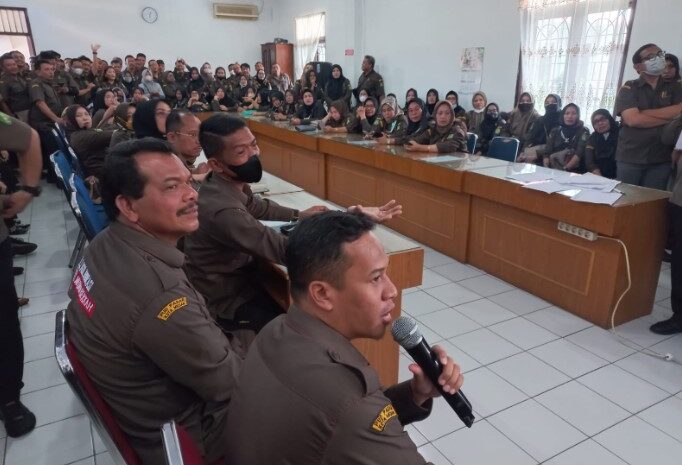  Dirut Tekankan Ketua Koperasi Pegawai PUD Pasar Medan untuk Transparan