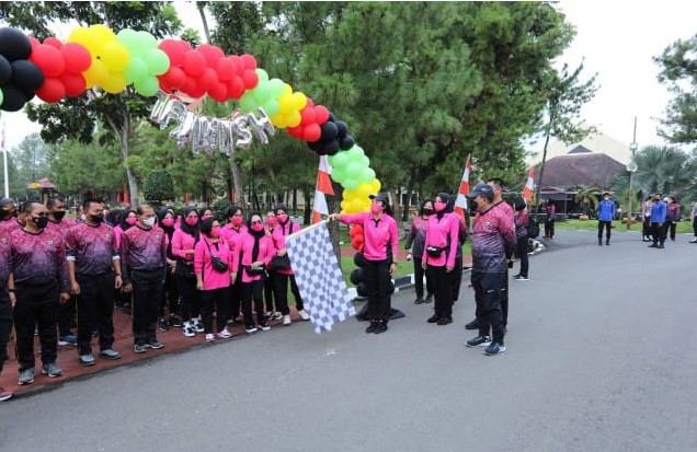  Polrestabes Medan Antusias Hadiri Gerak Jalan HUT Ke-74 Polwan