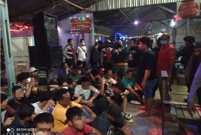 Dua Kafe di Desa Manunggal Dirazia, 114 Orang Diamankan dan 25 Orang Positif Narkoba