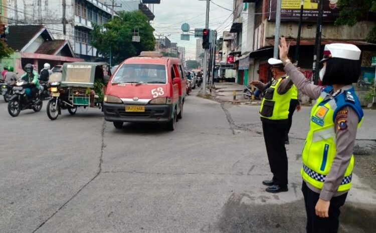  Polrestabes Medan Gelar Penjagaan dan Pengaturan Lalin Pagi Hari