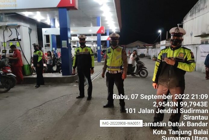  Personil Satlantas Polres Tanjungbalai Patroli Antisipasi Kelangkaan BBM