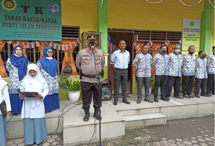  Waka Polsek Medan Area Jadi Pembina Upacara Bendera, Sampaikan Pesan Kamtibmas Jauhi Narkoba