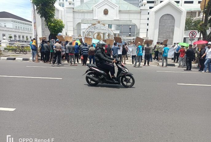  Polrestabes Medan Kawal Unjukrasa Pengungsi Asal Afganistan