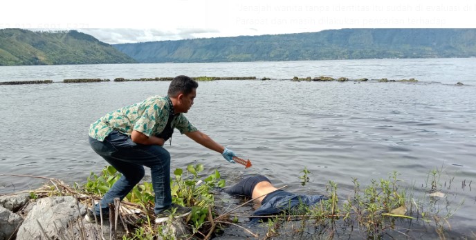  Mayat Wanita Berjaket Biru Mengapung di Pinggiran Danau Toba