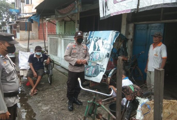  Binmas Polrestabes Medan Imbau Warga Kelurahan Gang Buntu Patuhi Prokes