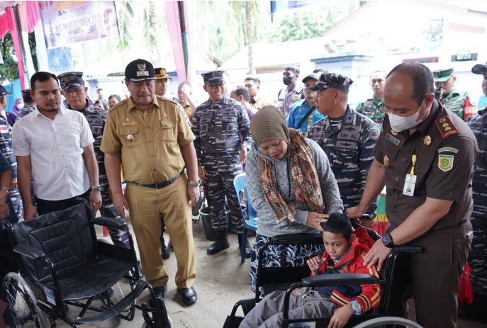  Wabup Asahan dan Forkopimda Tinjau Karya Bakti dan Bakti Sosial Lanal TB/AS