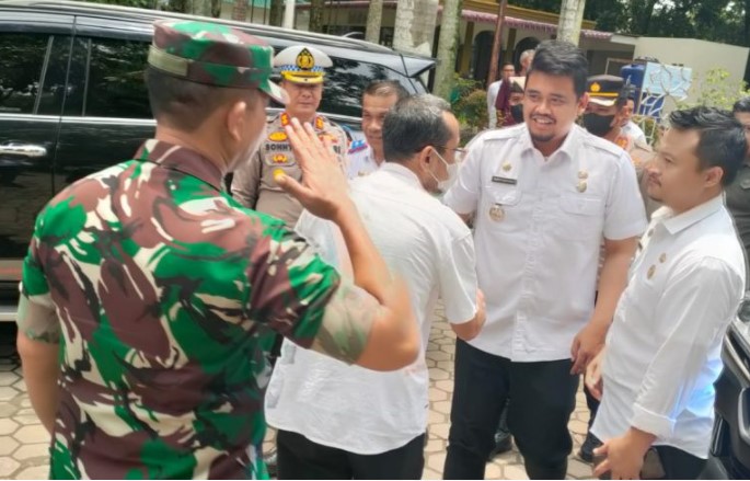  Polrestabes Medan Hadiri Penyerahan Program Perlindungan Sosial Dampak Inflasi ke Ojol, Betor dan Angkot