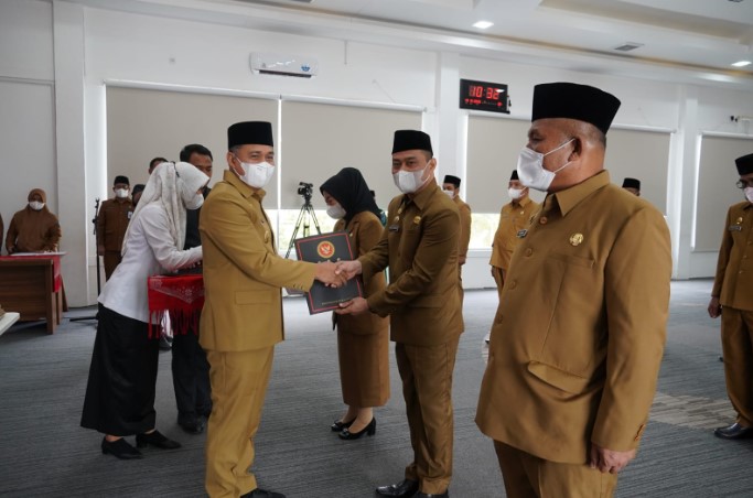  20 Pejabat Pimpinan Tinggi di Lingkungan Pemkab Batubara Dilantik