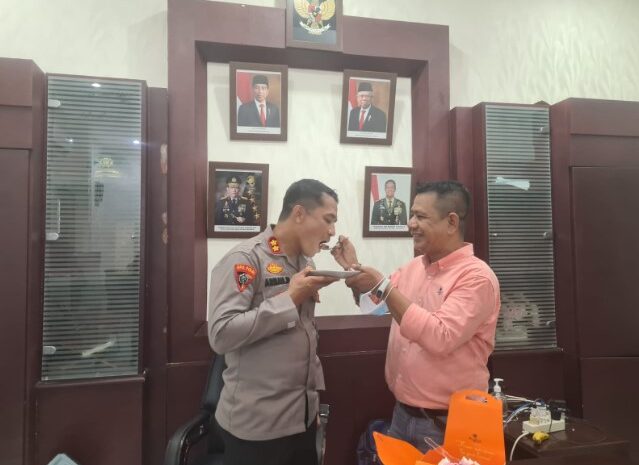  Ketua Pewarta Ucapkan Selamat Ulang Tahun pada Kabag Ops Polrestabes Medan