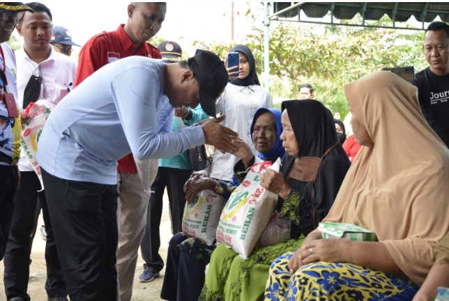  Bupati Batubara Giatkan Gotroy Sambil Salurkan Bantuan