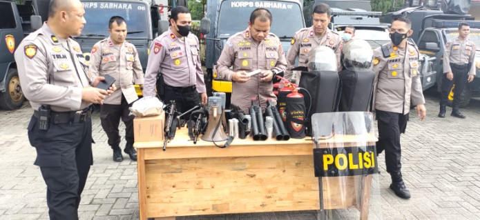  Wakapolrestabes Medan Cek Perlengkapan Dalmas Sat Samapta