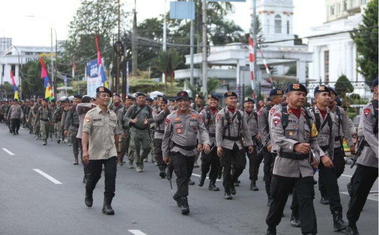  Pasukan Brimob Longmarch Pataka Perpindahan Mako Brimob