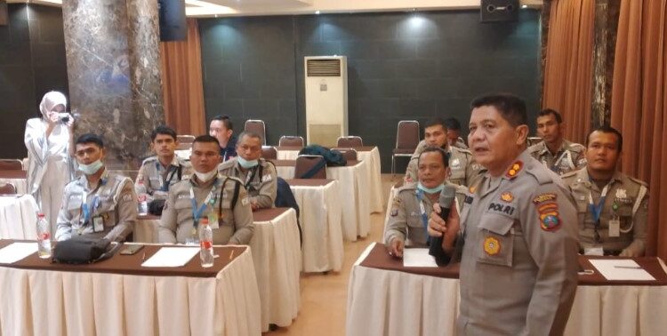 Workshop dengan Security PT PTC, Kasat Binmas Polrestabes Medan Ingatkan Bahaya Terorisme