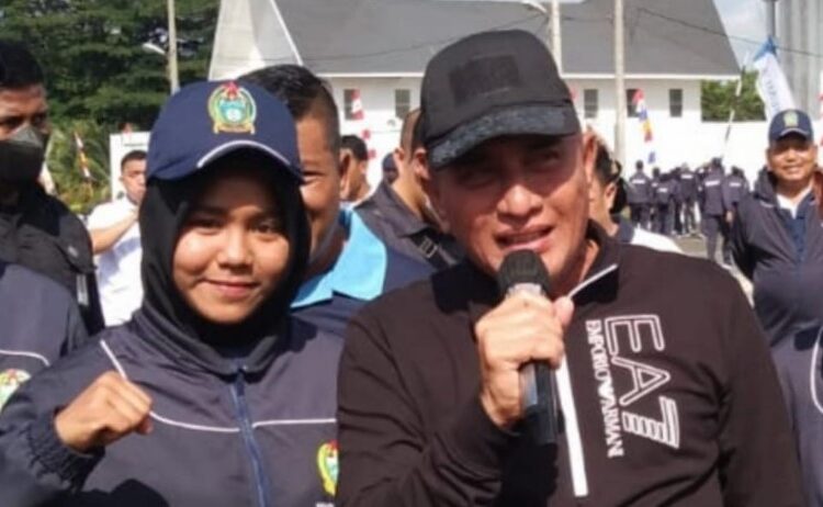  Gubernur Sumut Lepas Kontingen Atlit, Petinju Wanita Nona: ” Kami Mohon Doa Masyarakat”